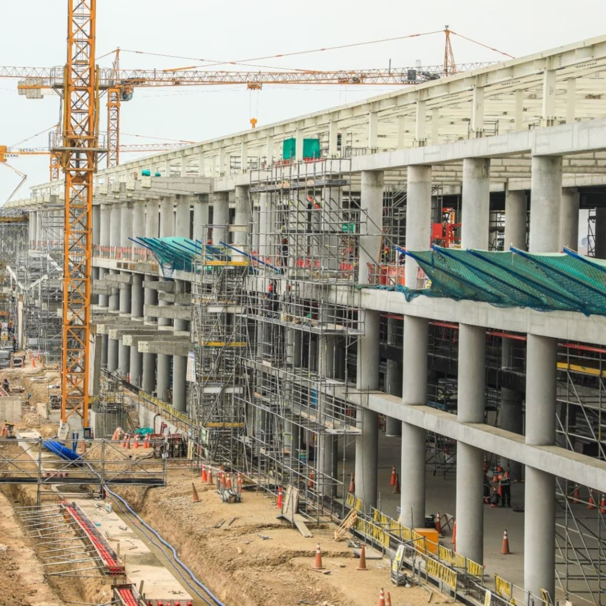 CAPECO plantea reactivar 2,241 obras públicas paralizadas