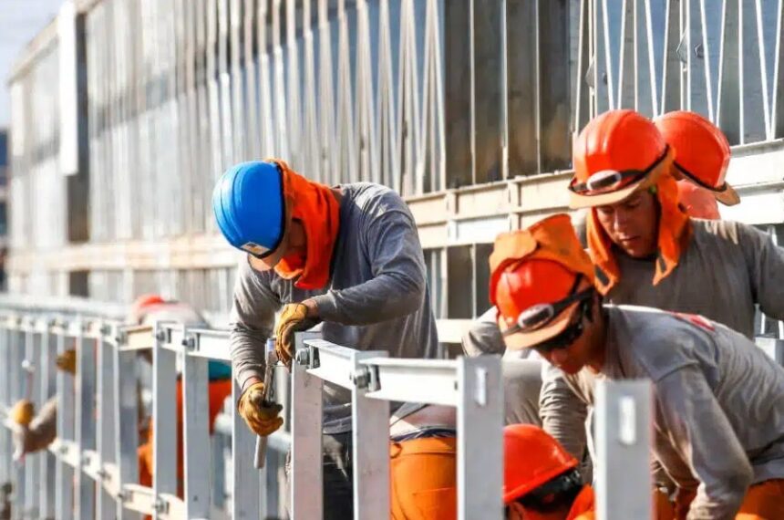 Sector construcción creció 10.9% en el primer semestre