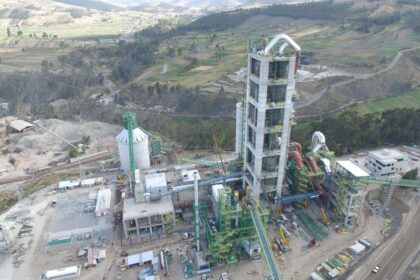 Grupo Gloria adquiere mayoría accionaria de CEMIX en Ecuador
