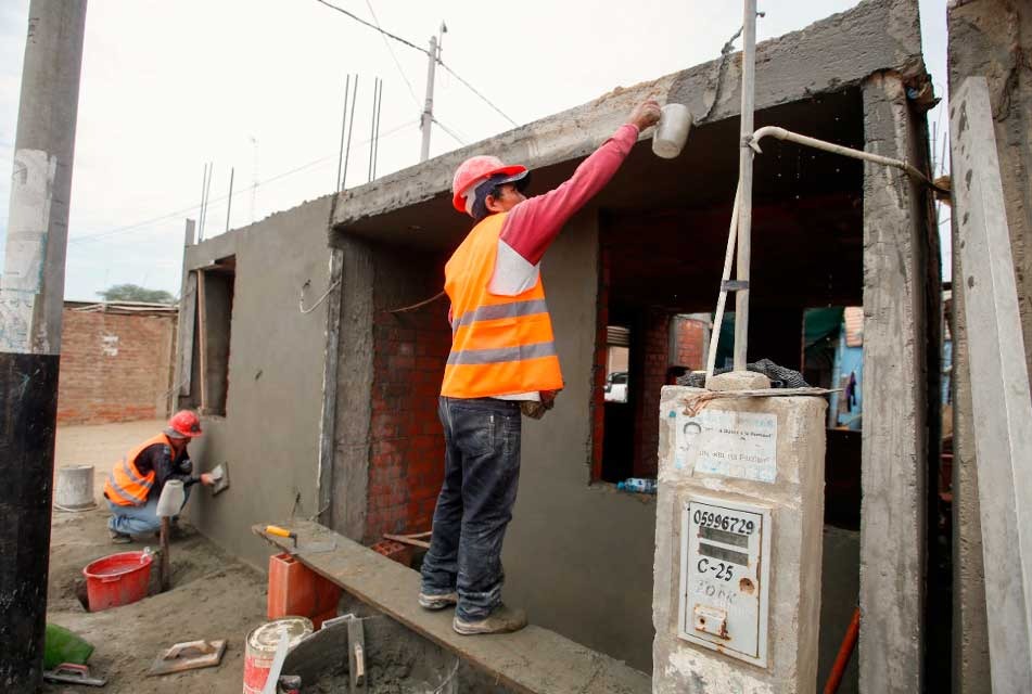 Autoconstrucción en el Perú: el 80 % de viviendas no cumple la norma
