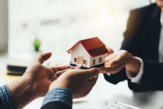Gratificación de julio dinamiza ventas en sector inmobiliario